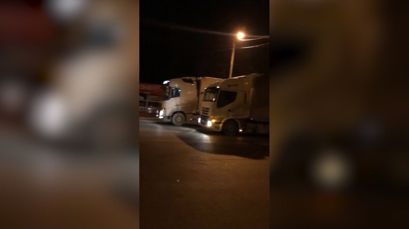Թուրքերը Մառնեուլում ջարդուխուրդ են արել Հայաստան եկող 30-ից ավելի բեռնատար (տեսանյութ)